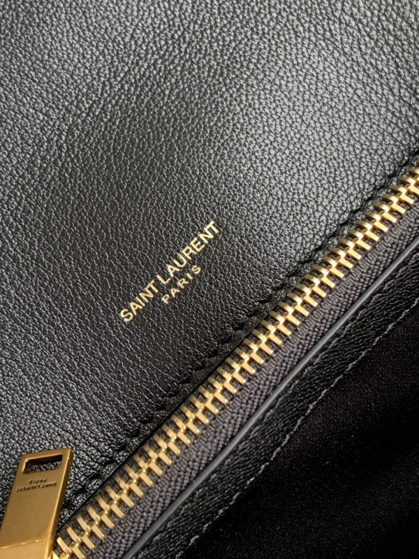YSL 439 8