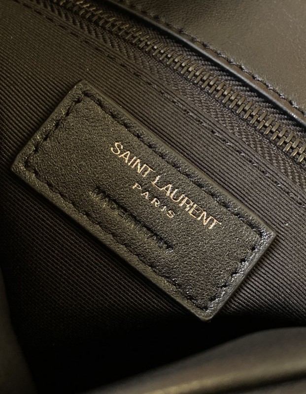 YSL 461 8