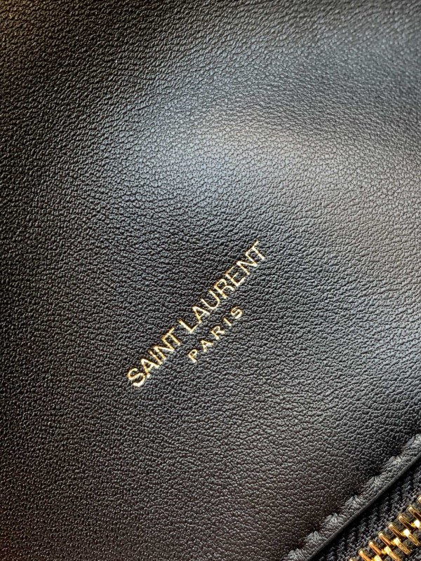 YSL 462 8