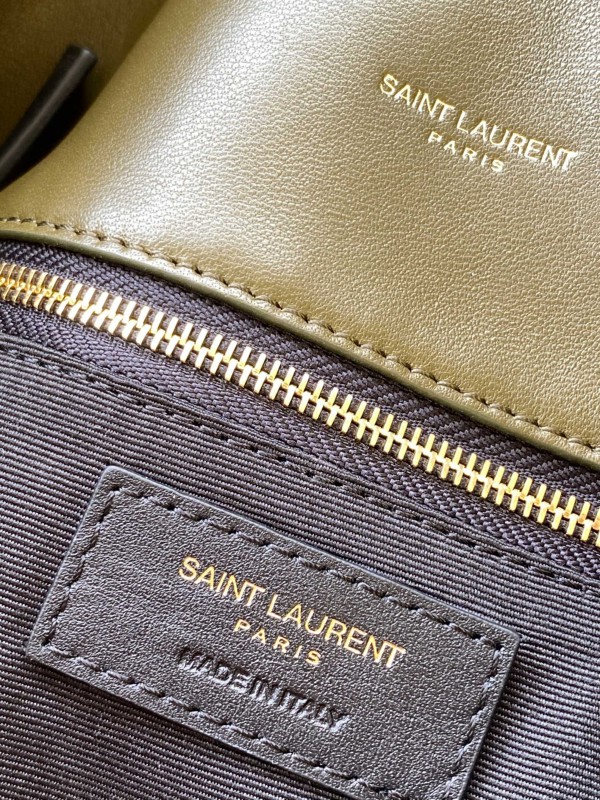 YSL 463 8