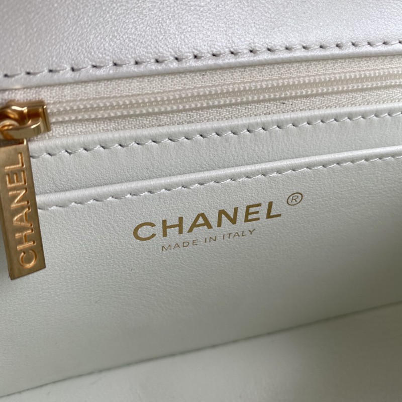 Chanel 220 8
