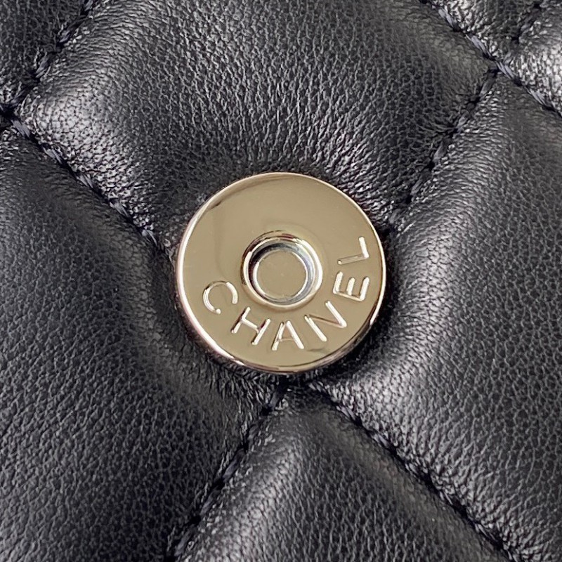 Chanel 235 8