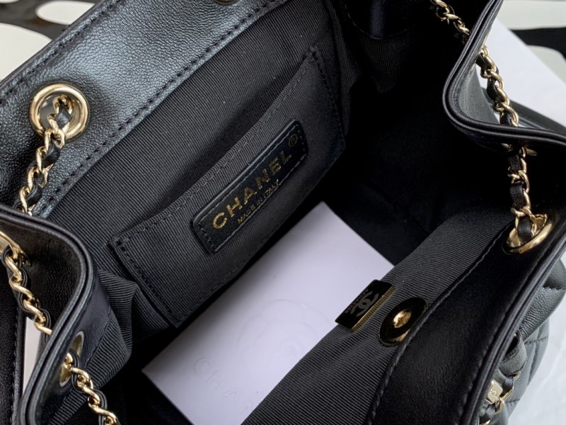 Chanel 240 8