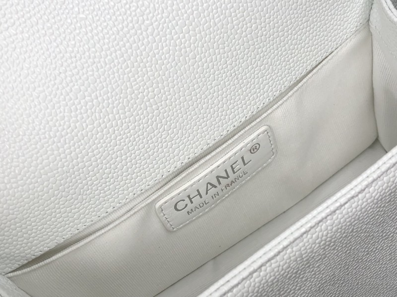 Chanel 013 8