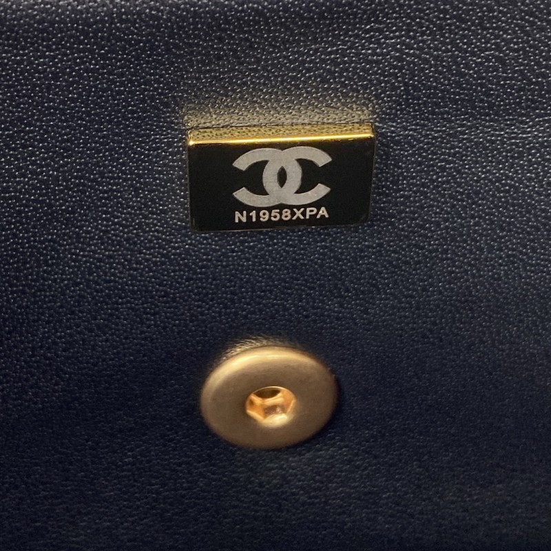 Chanel 372 8