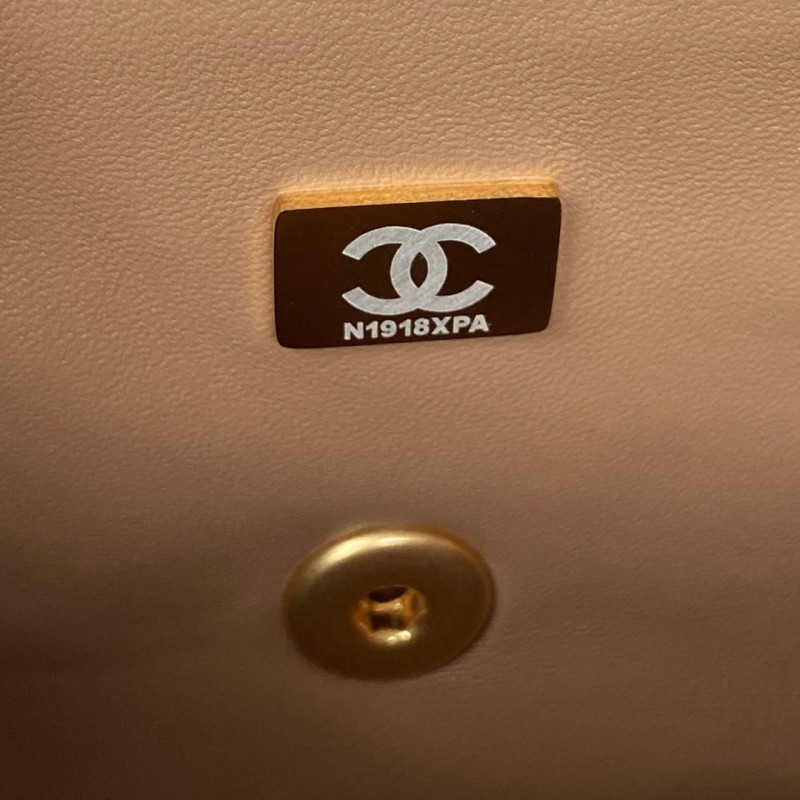 Chanel 374 8