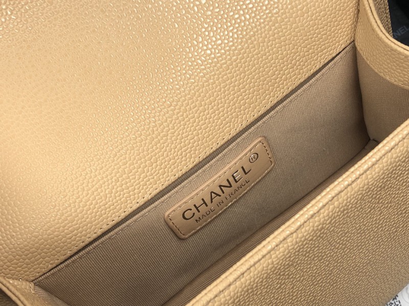 Chanel 017 8