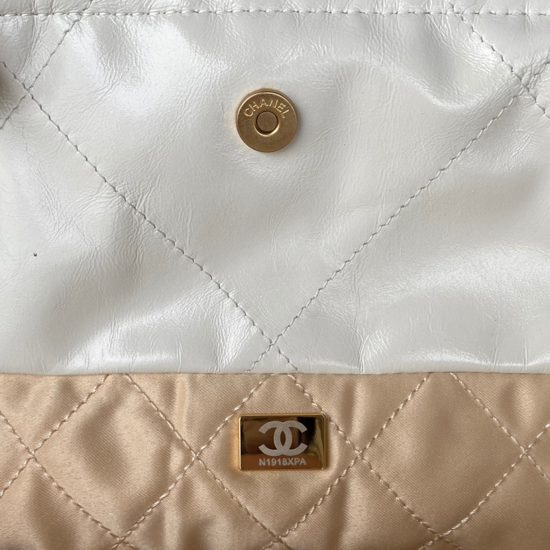 Chanel 588 8