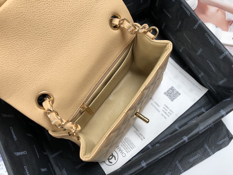 Chanel 040 8