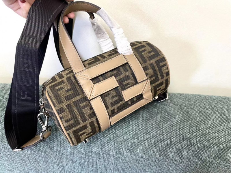 Fendi 015 8