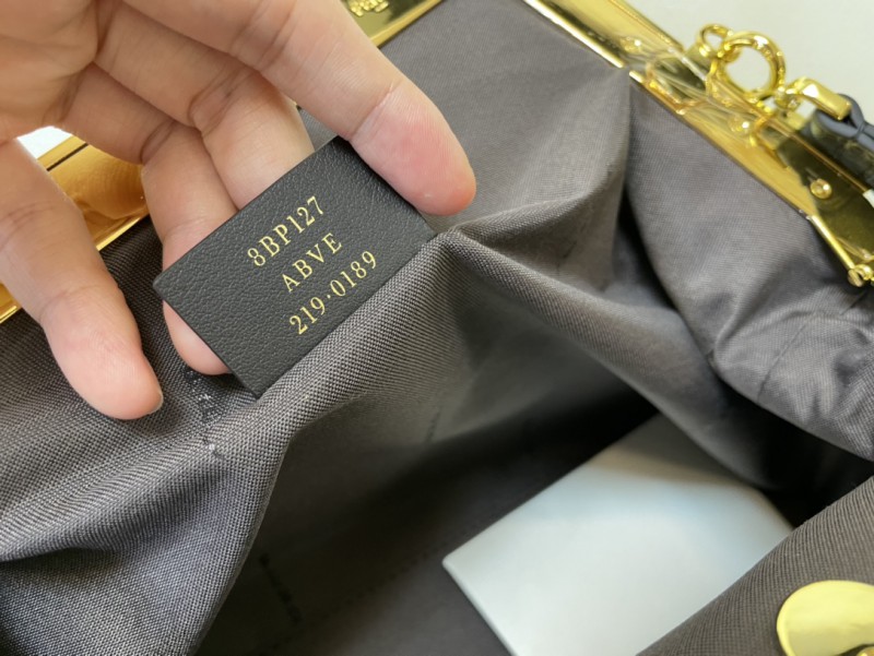 Fendi 021 8