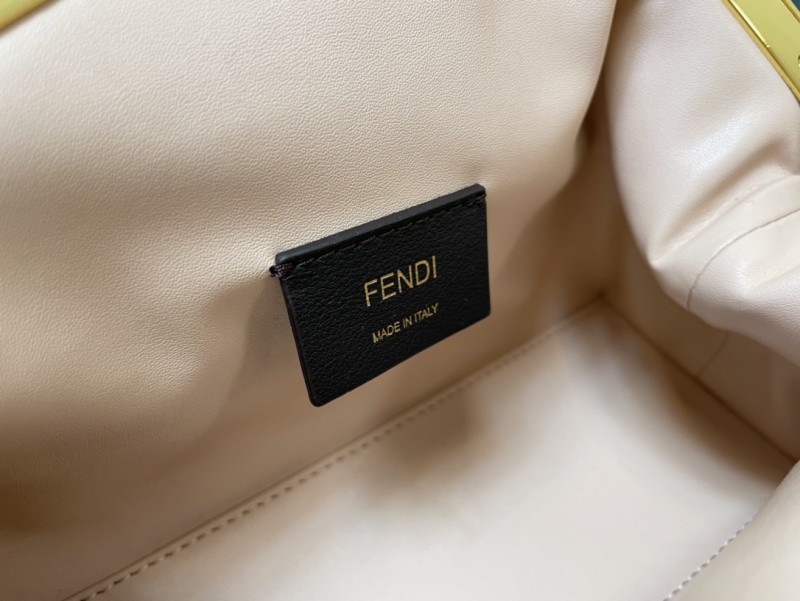Fendi 038 8