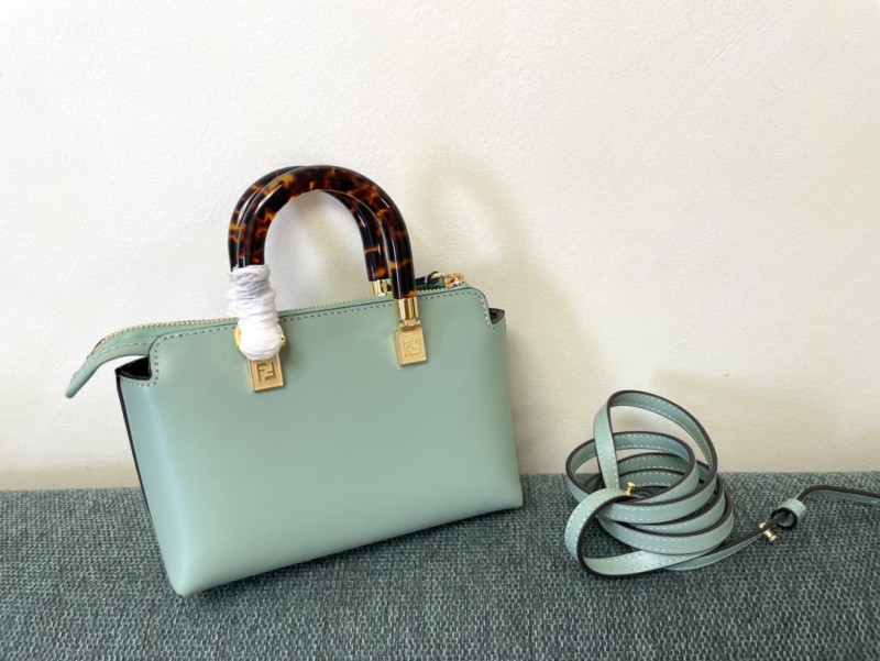 Fendi 044 8