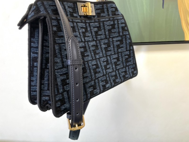 Fendi 066 8
