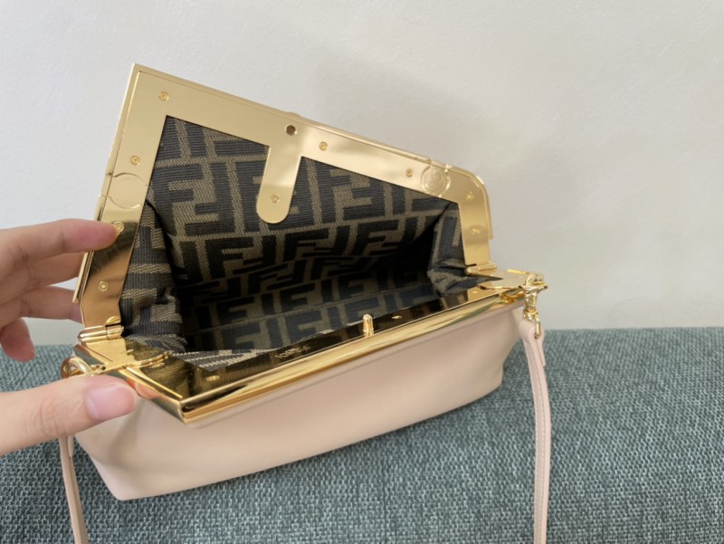Fendi 072 8