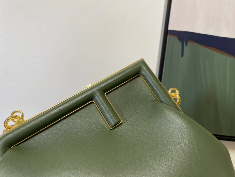 Fendi 074 8