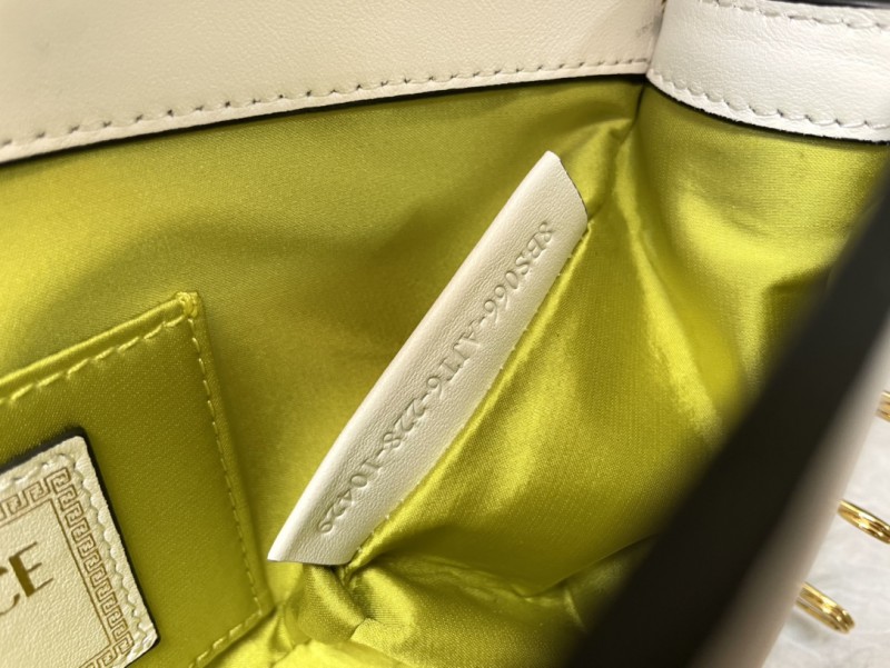 Fendi 102 8
