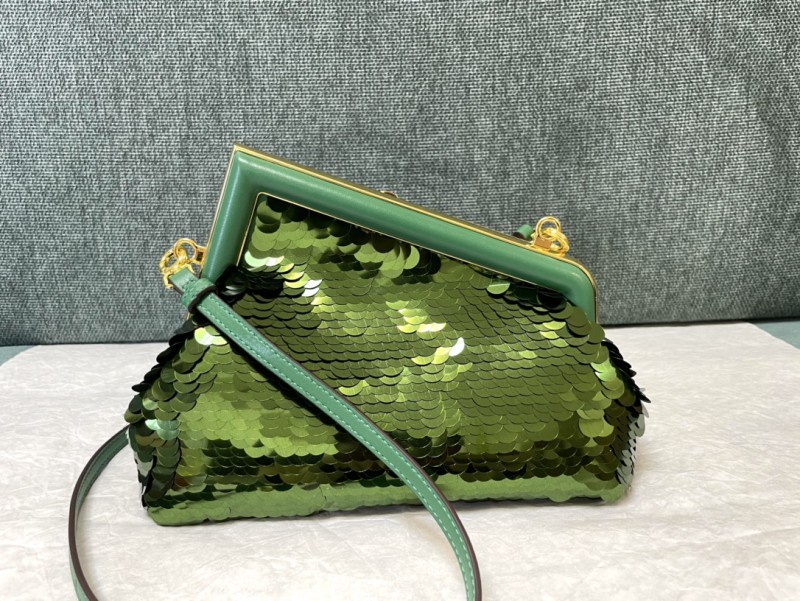 Fendi 131 8