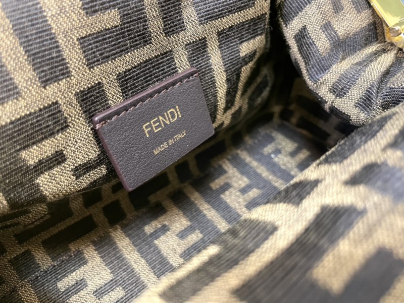 Fendi 132 8
