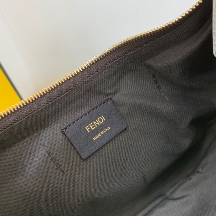 Fendi 141 8