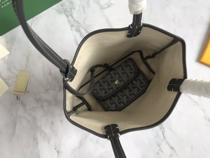 Goyard 032 8