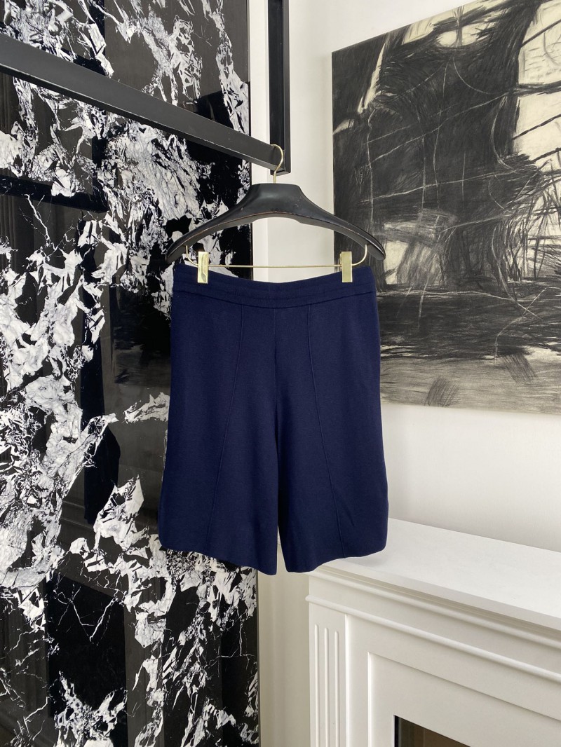LV Logo Woolen Shorts 1