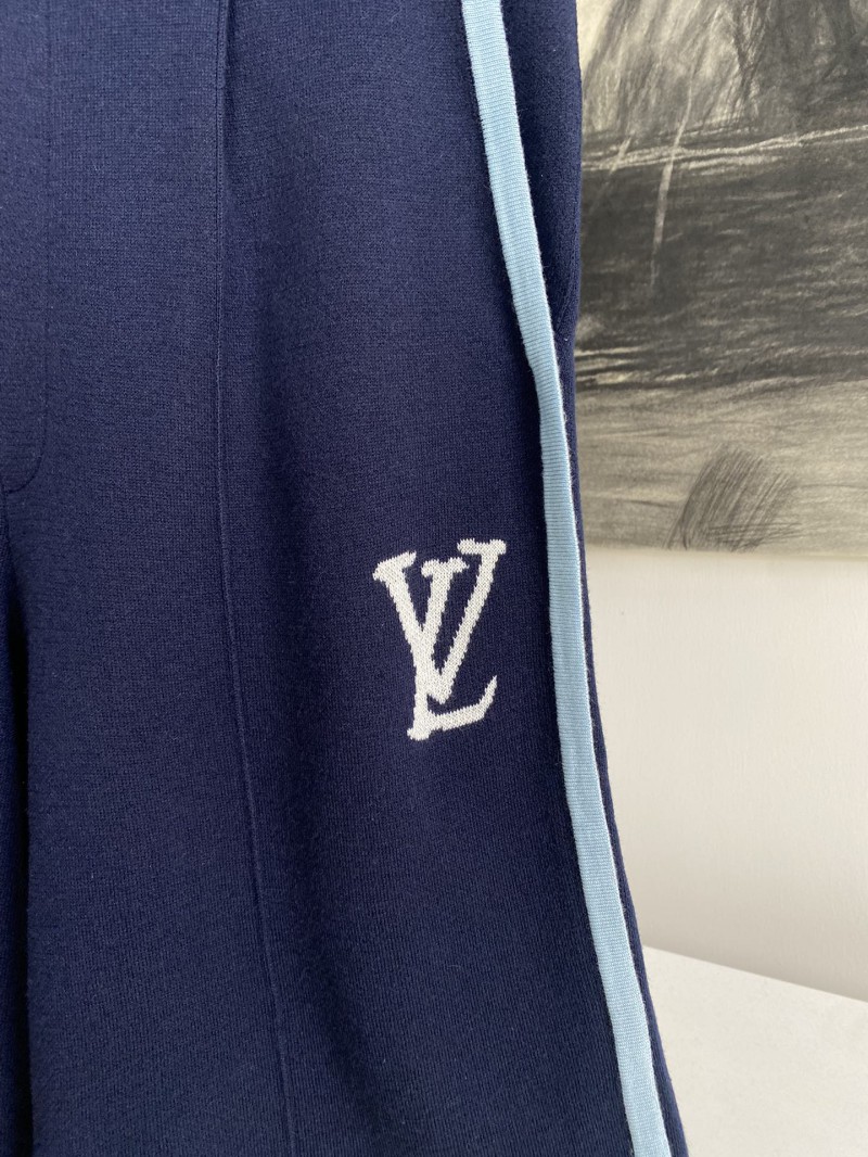 LV Logo Woolen Shorts 2