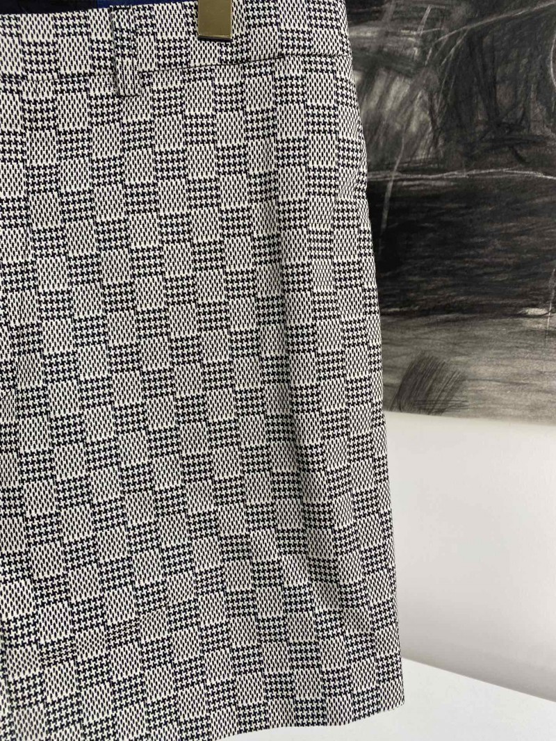 LV Plaid Suit Shorts 2