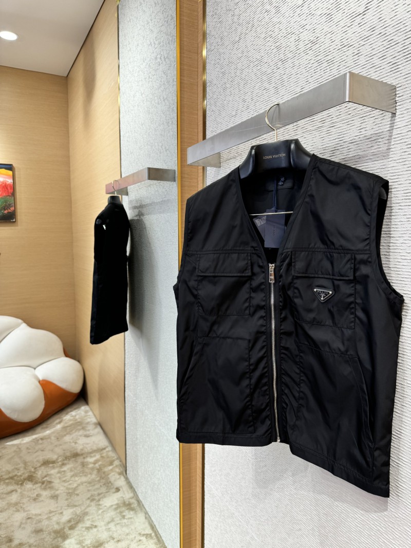 Prada Functional Wind Vest Vest 2