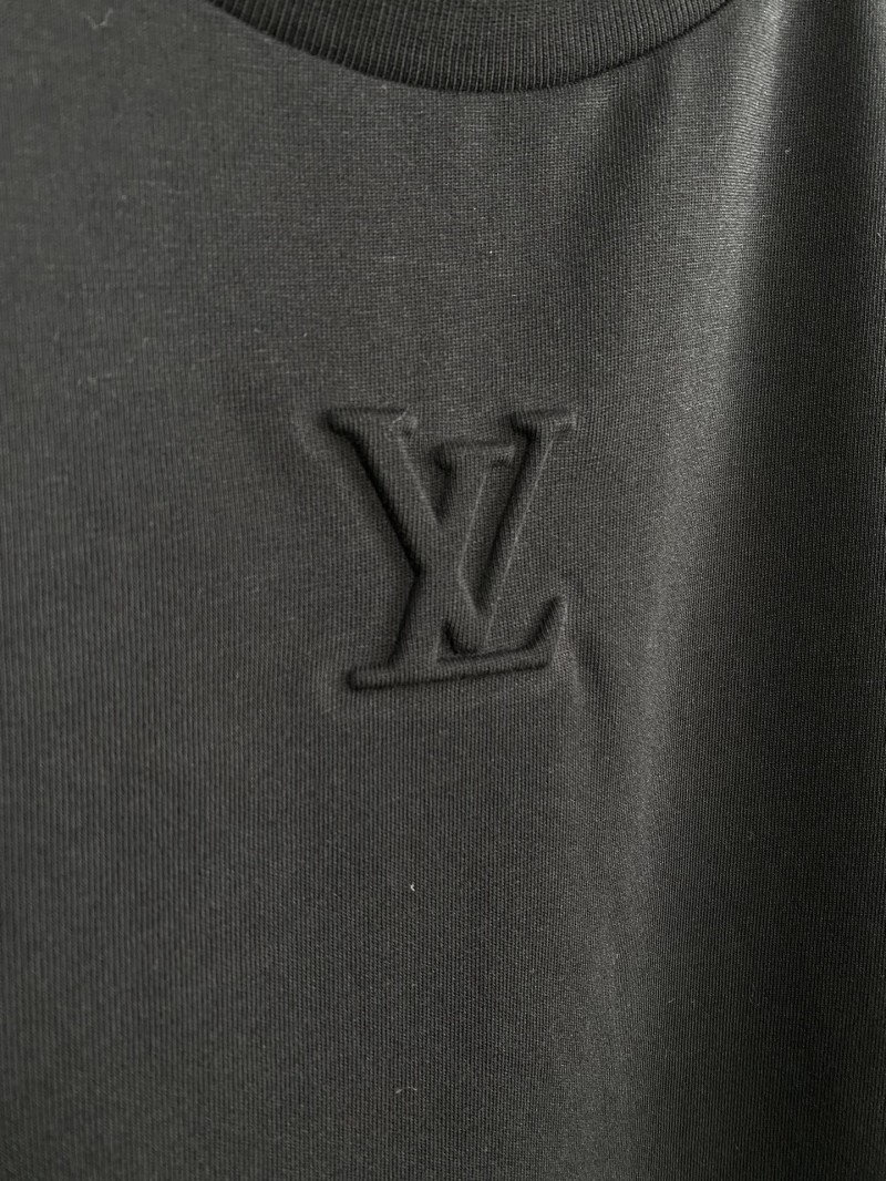 LV Embossed Small Label Classic Short Sleeve 2 3