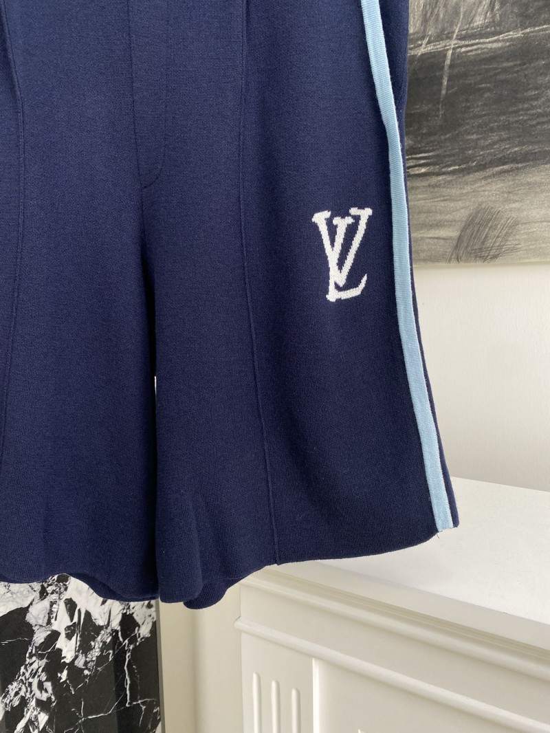LV Logo Woolen Shorts 3