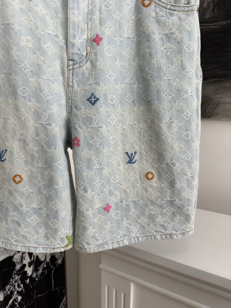 LV co-branded embroidered denim shorts 3