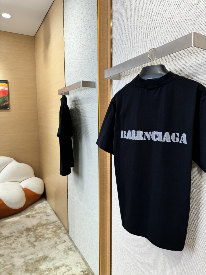 Balenciaga Fuzzy Print Short Sleeve T-Shirt 3 3