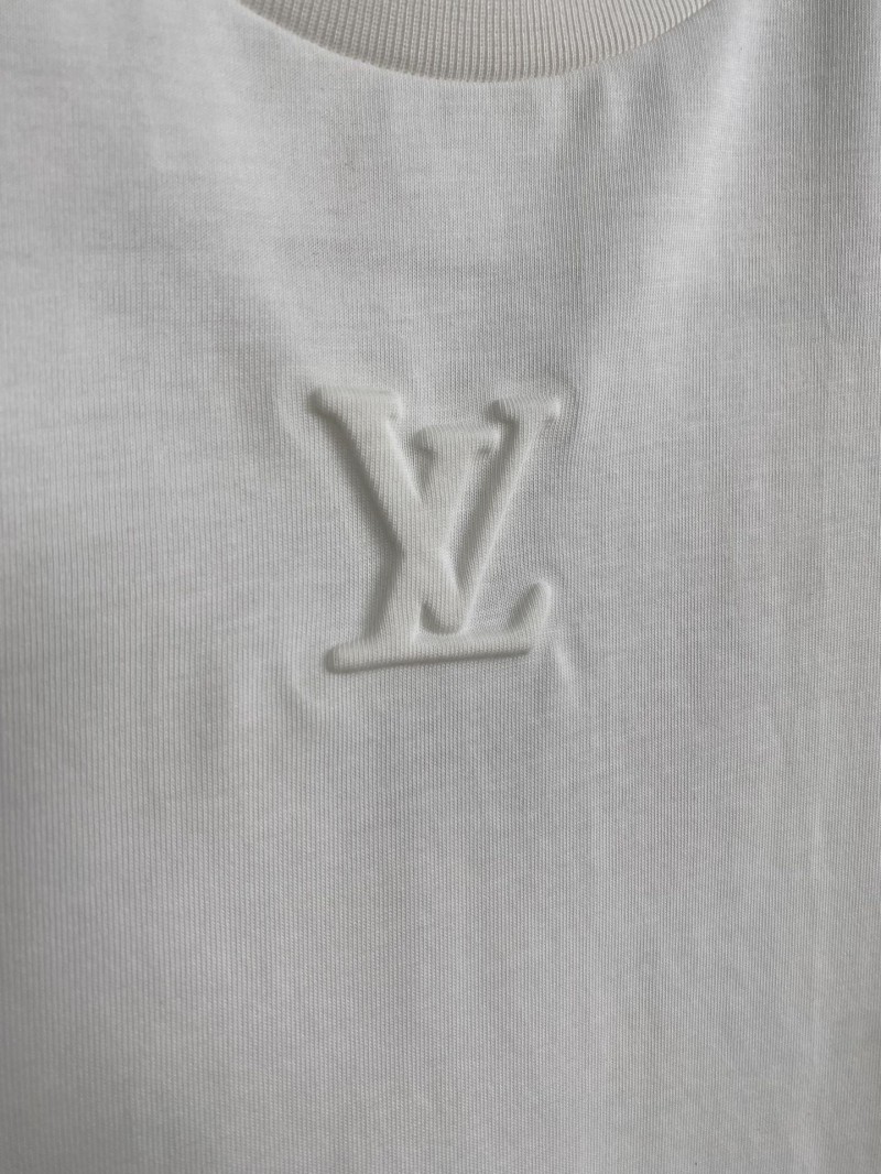 LV Embossed Small Label Classic Short Sleeve 1 4