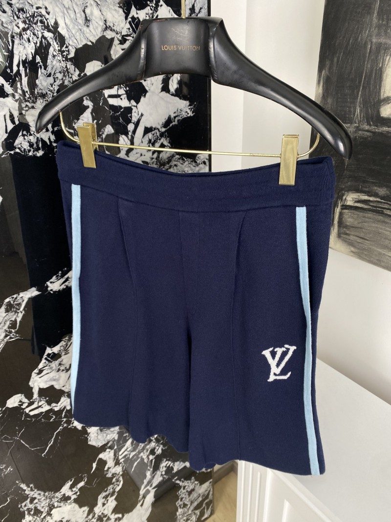 LV Logo Woolen Shorts 4