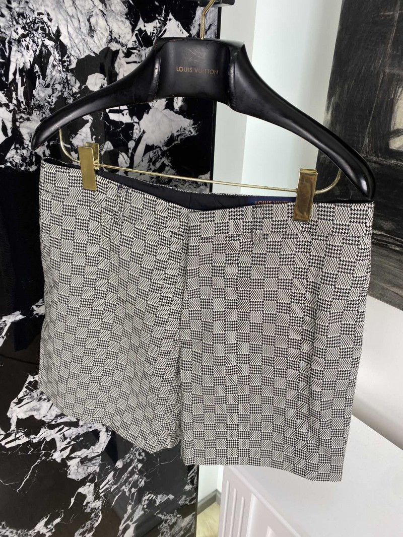 LV Plaid Suit Shorts 4