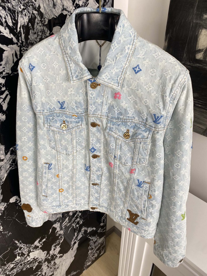 LV co-branded embroidered denim jacket 4