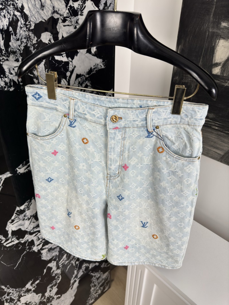 LV co-branded embroidered denim shorts 4