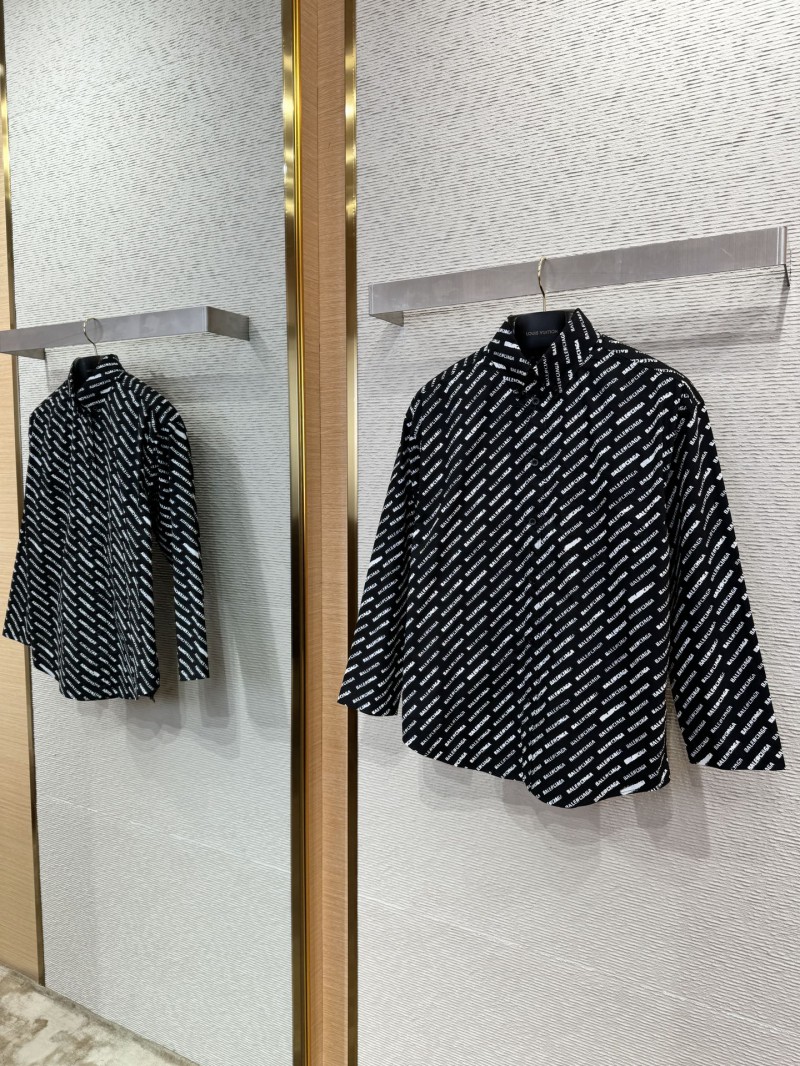 Balenciaga Printed Collar Shirt 1 5