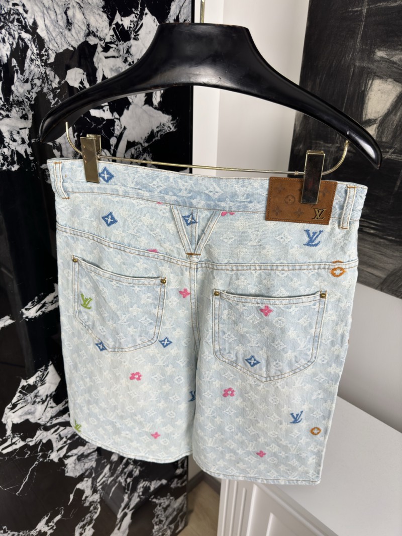 LV co-branded embroidered denim shorts 7