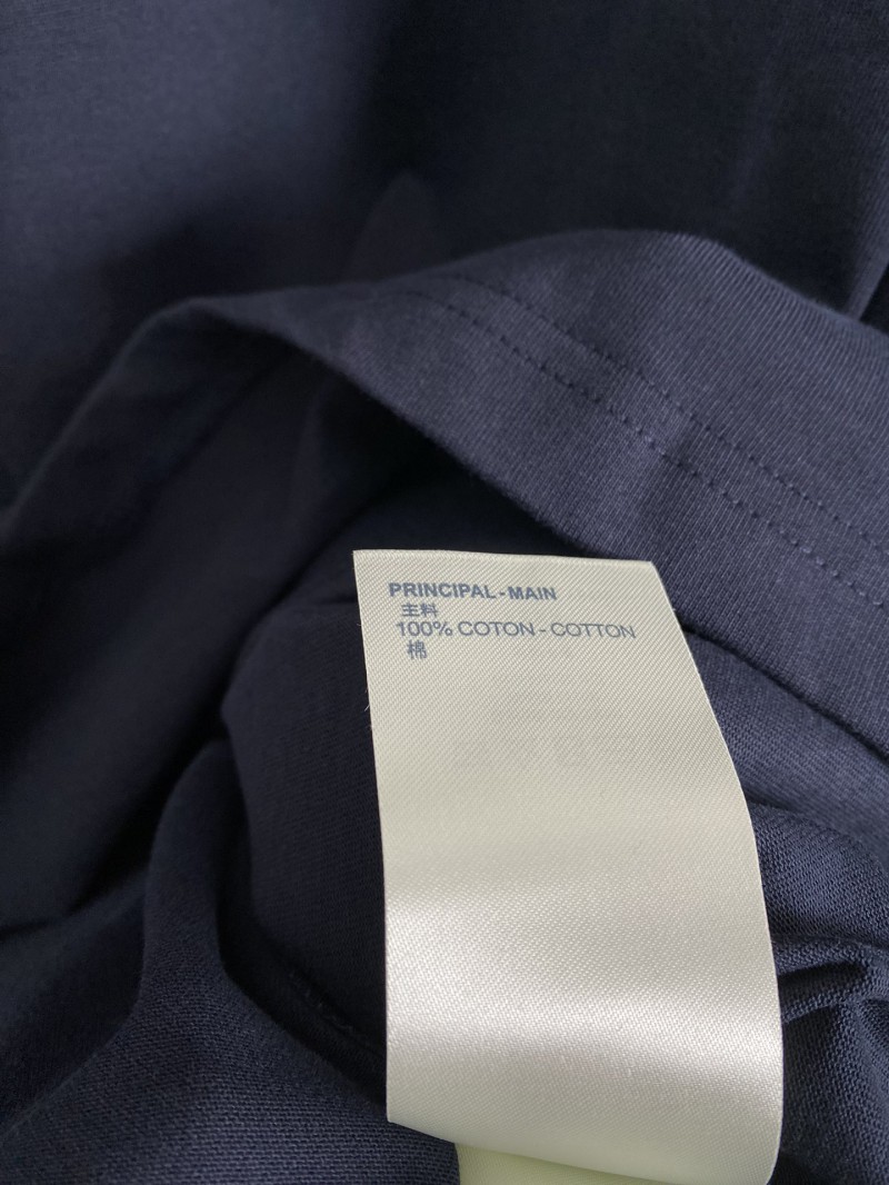 LV Embossed Small Label Classic Short Sleeve 3 8