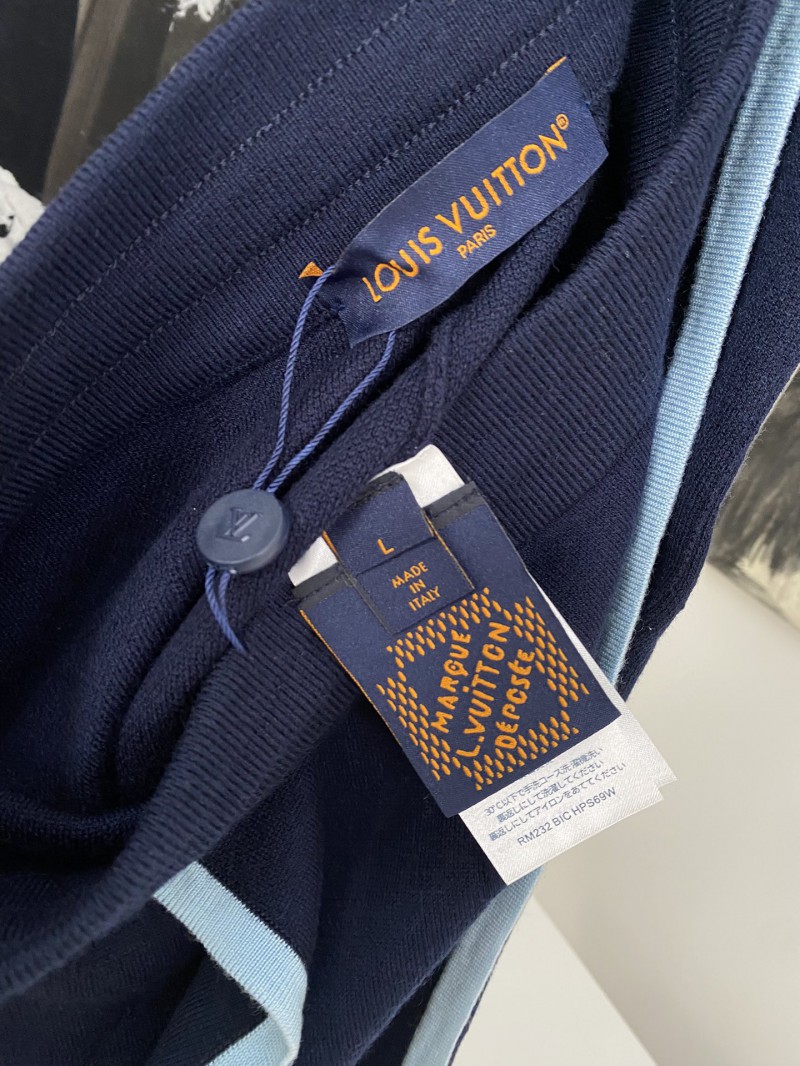 LV Logo Woolen Shorts 8