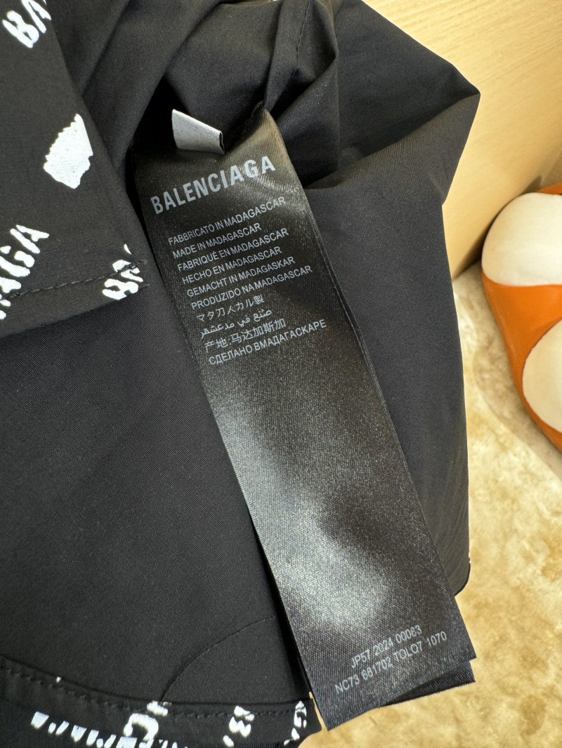 Balenciaga Printed Collar Shirt 1 8