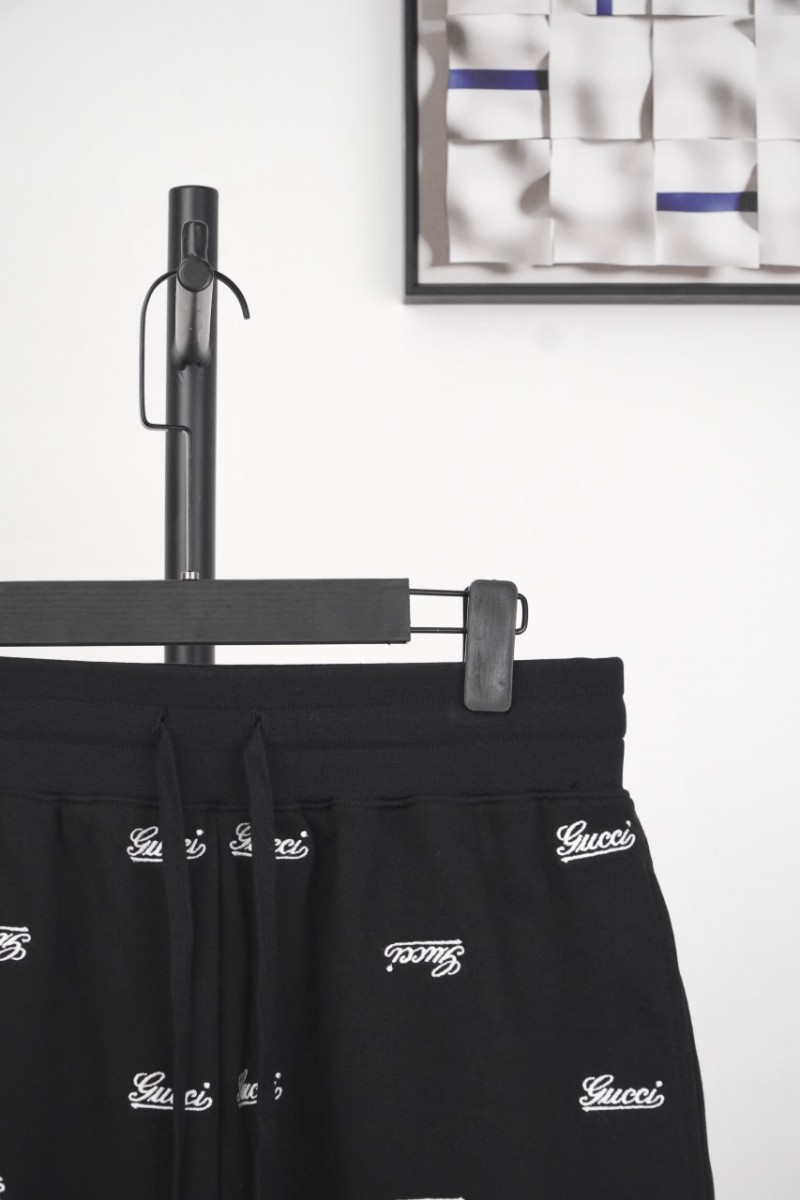 Gucci embroidered shorts with all-over signature G monogram 2