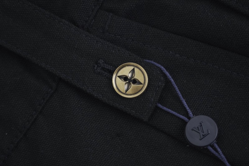 LV Metallic Label Multi-Pocket Shorts 4