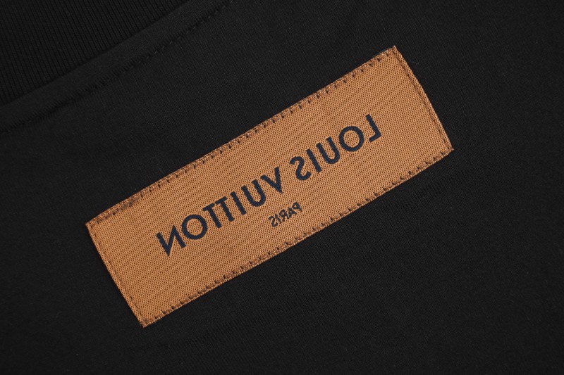 LV Portrait Short Sleeve 5