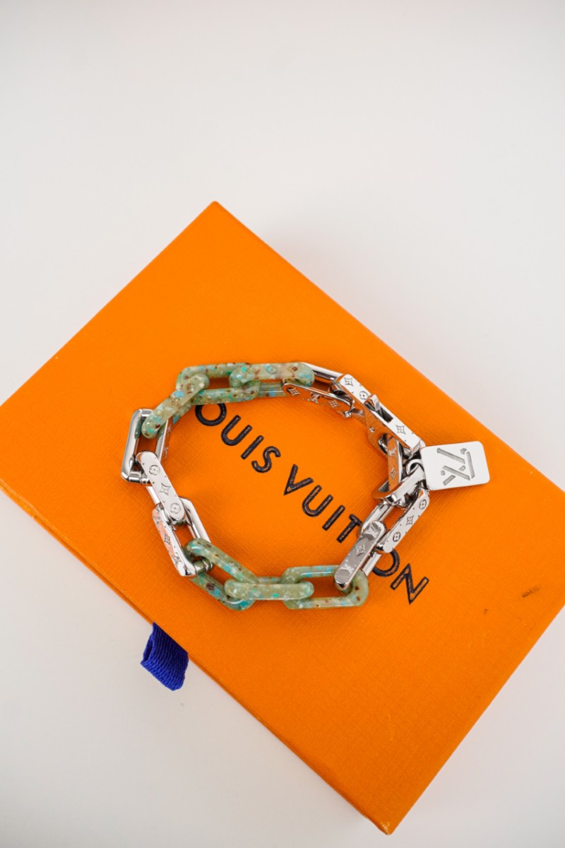 LV Resin Link Bracelet 4