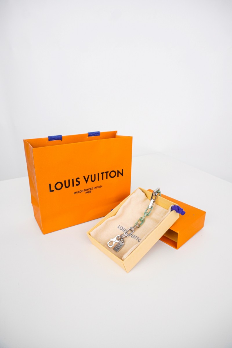 LV Resin Link Bracelet 5
