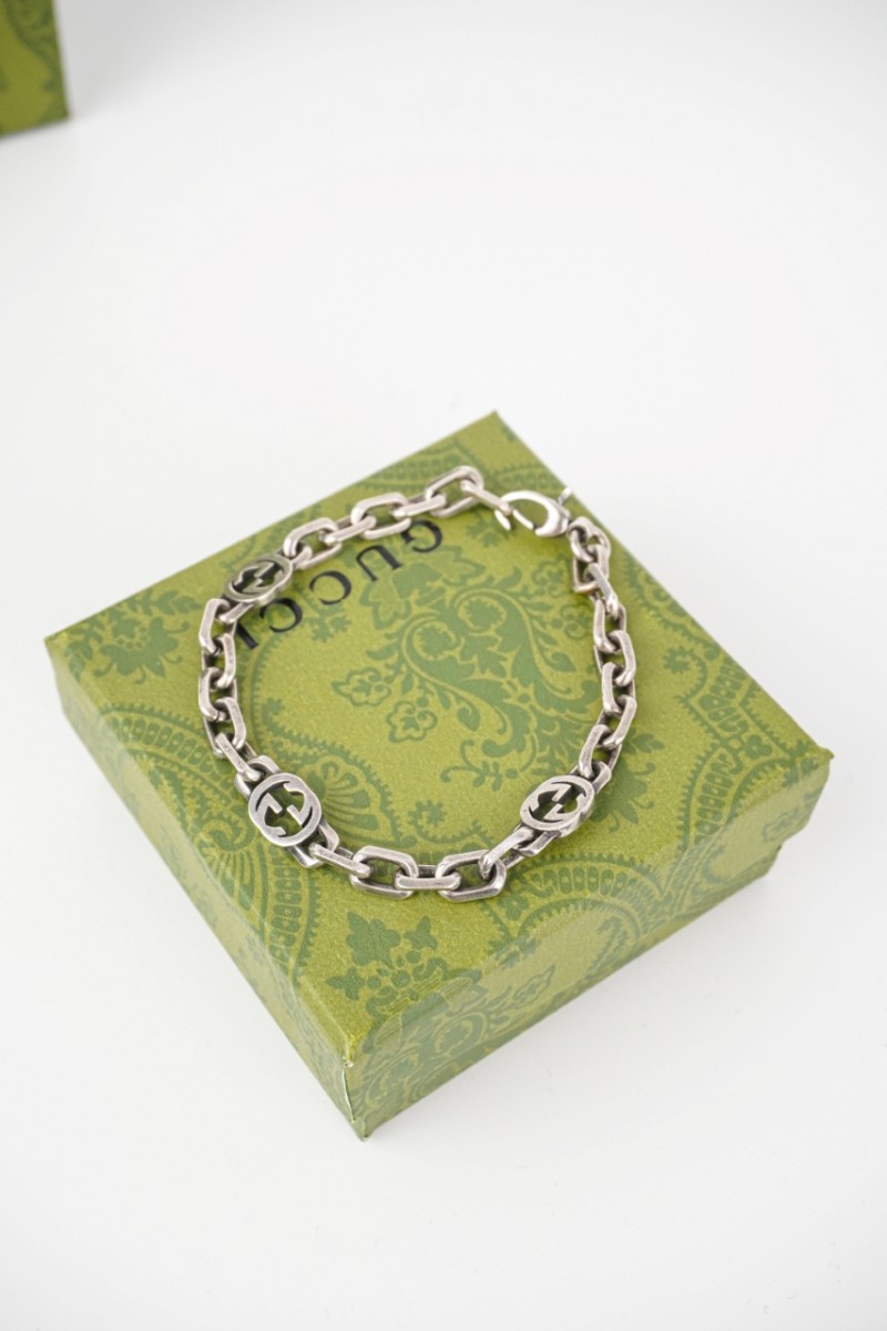 Gucci Interlocking Double G Bracelet 2