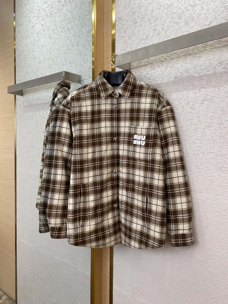 MIUMIU appliqu??d logo down jacket 4